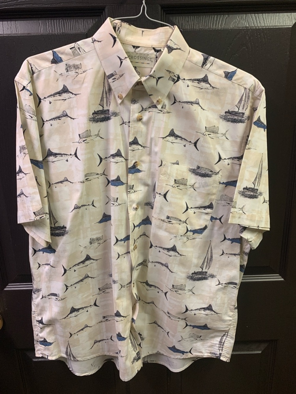 Crossings Men's Cream/White Short-Sleeve Fish Print Button-Up Shirt XL